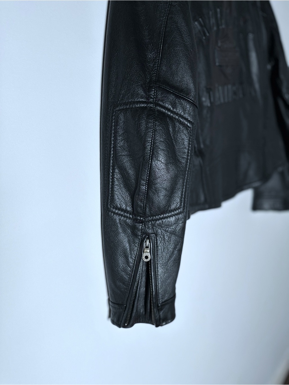 Authentic Harley-Davidson Vintage Leather Jacket (98156-03VW) - Women’s XS - Picture 14 of 16